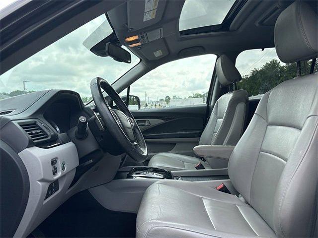 2017 Honda Pilot Vehicle Photo in Willow Grove, PA 19090