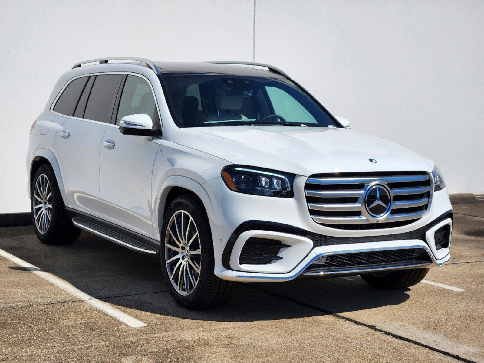 2025 Mercedes-Benz GLS Vehicle Photo in HOUSTON, TX 77079