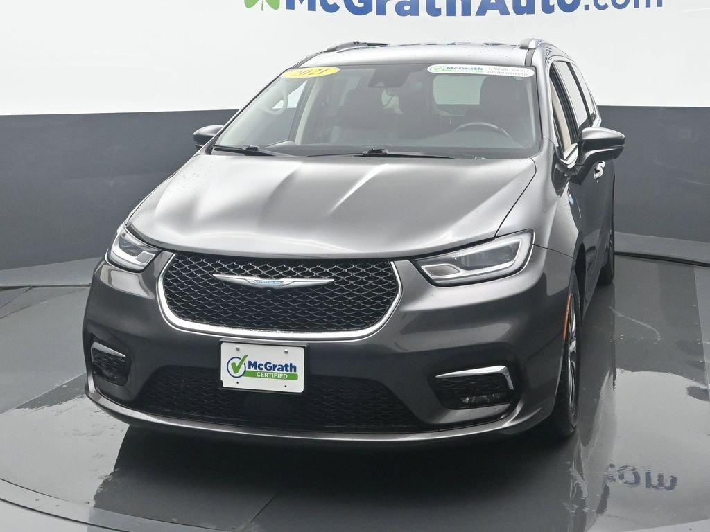 2021 Chrysler Pacifica Vehicle Photo in Marion, IA 52302