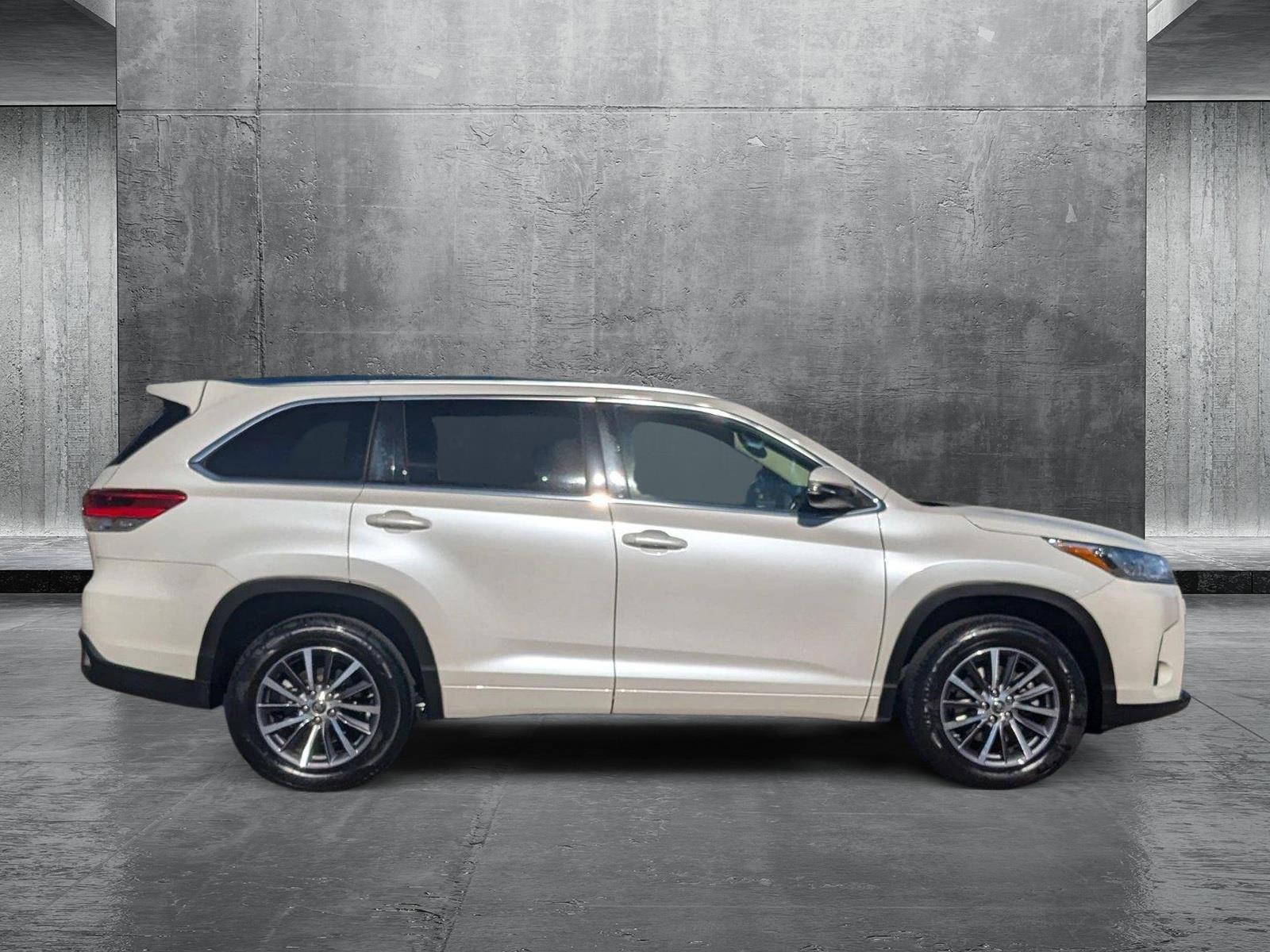 2018 Toyota Highlander Vehicle Photo in Wesley Chapel, FL 33544