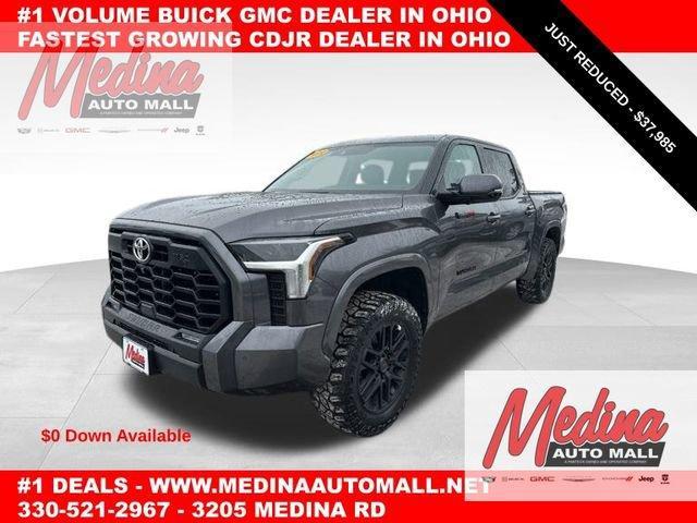 2022 Toyota Tundra 4WD Vehicle Photo in MEDINA, OH 44256-9631