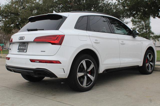 2024 Audi Q5 Vehicle Photo in HOUSTON, TX 77090