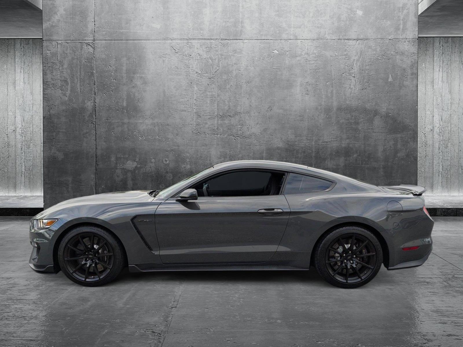 2018 Ford Mustang Vehicle Photo in Miami, FL 33015