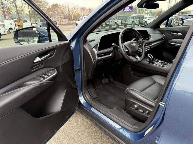2024 Cadillac XT4 Vehicle Photo in CHICOPEE, MA 01020-5001