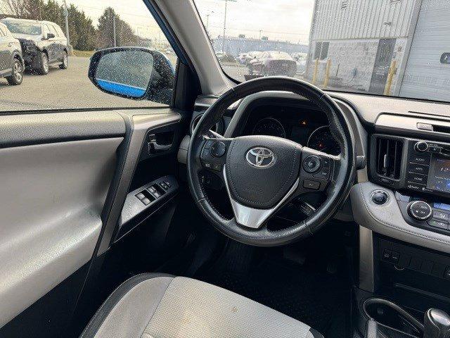 2018 Toyota RAV4 Vehicle Photo in Mechanicsburg, PA 17050-1707