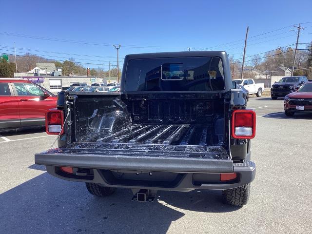 2022 Jeep Gladiator Vehicle Photo in Gardner, MA 01440