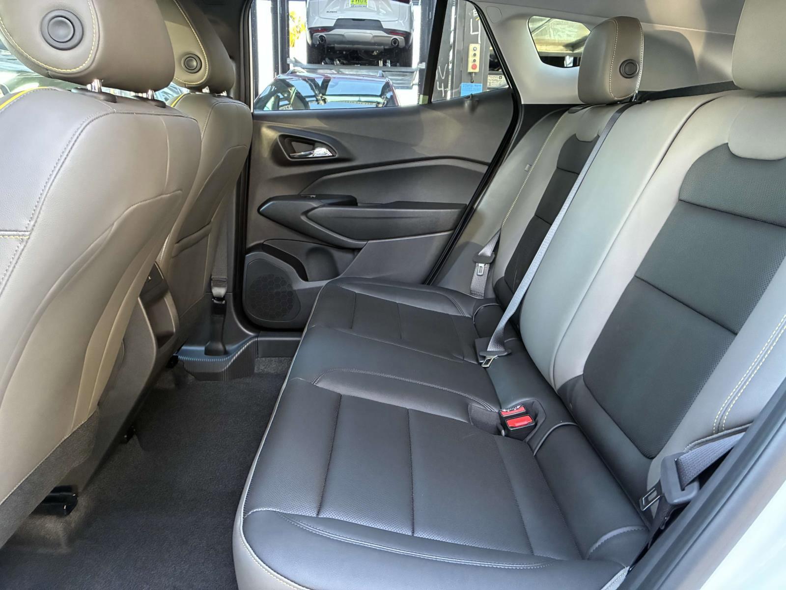 2025 Chevrolet Trax Vehicle Photo in LOS ANGELES, CA 90007-3794