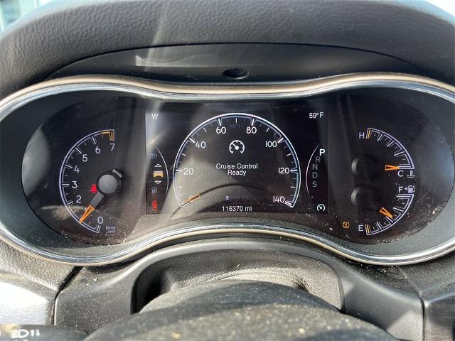 2015 Jeep Grand Cherokee Vehicle Photo in TULLY, NY 13159-3159