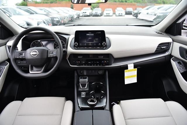 2025 Nissan Rogue Vehicle Photo in Ballwin, MO 63011