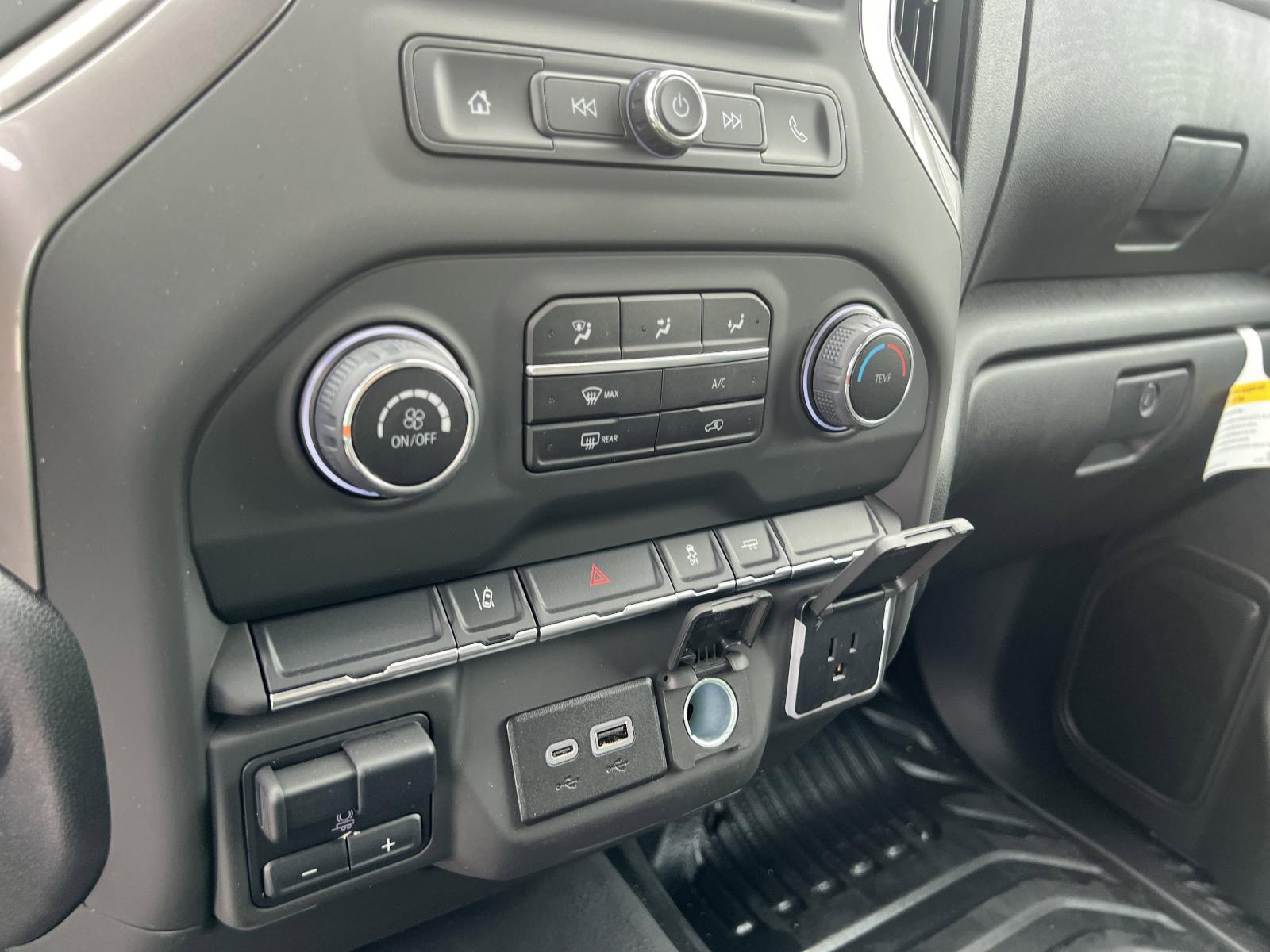 2025 Chevrolet Silverado 2500 HD Vehicle Photo in GEORGETOWN, TX 78626-7508