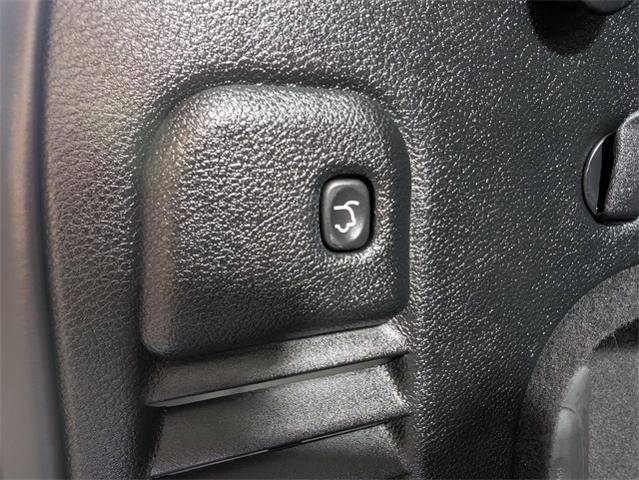 2017 Jeep Grand Cherokee Vehicle Photo in ENGLEWOOD, CO 80113-6708