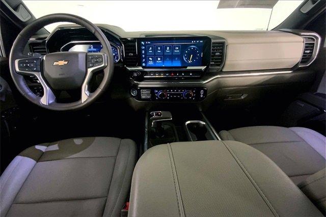 2024 Chevrolet Silverado 1500 Vehicle Photo in KANSAS CITY, MO 64114-4502