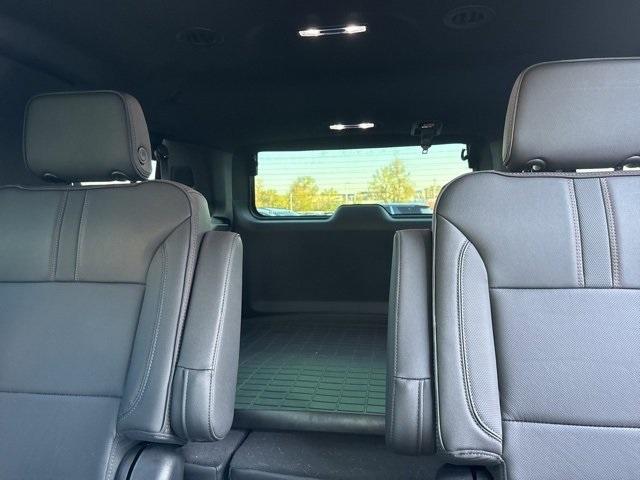 2023 Chevrolet Tahoe Vehicle Photo in ENGLEWOOD, CO 80113-6708