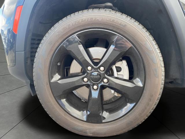 2024 Jeep Grand Cherokee L Vehicle Photo in APPLETON, WI 54914-8833