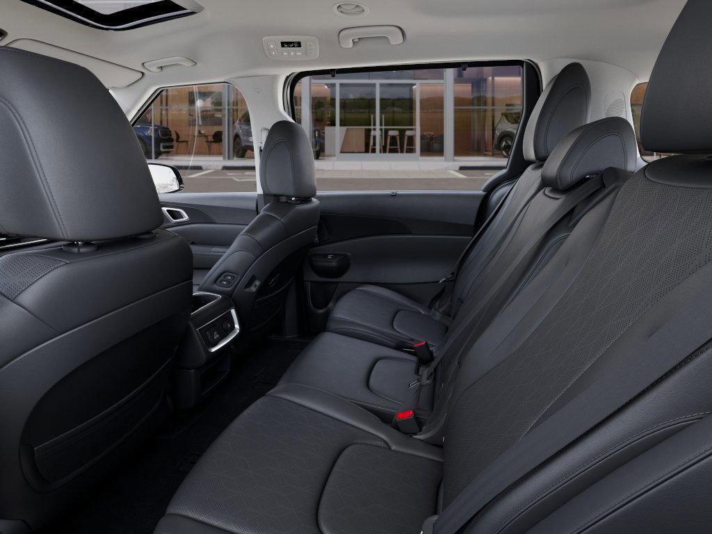 2025 Kia Carnival Hybrid Vehicle Photo in Langhorne, PA 19047
