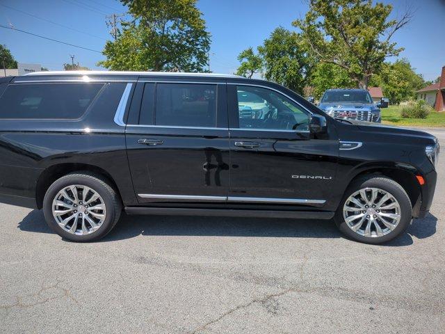 2024 GMC Yukon XL Vehicle Photo in WEST FRANKFORT, IL 62896-4173