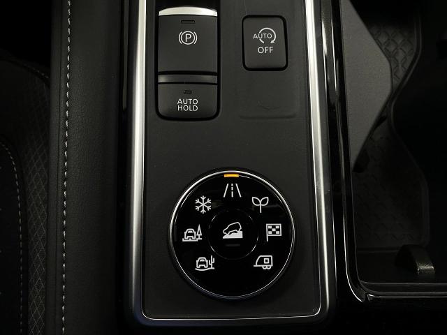 2025 Nissan Pathfinder Vehicle Photo in Appleton, WI 54913