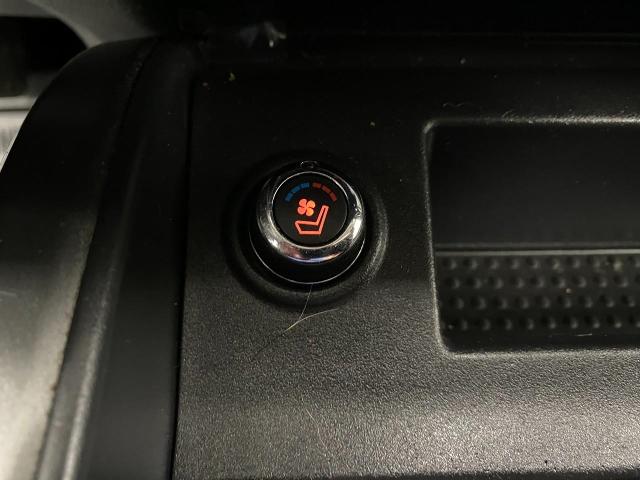 2018 Nissan Titan Vehicle Photo in Appleton, WI 54913