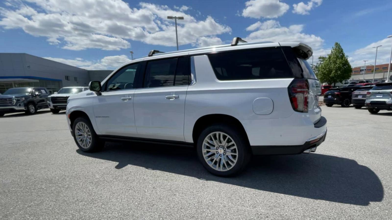 2024 Chevrolet Suburban Vehicle Photo in BENTONVILLE, AR 72712-4322