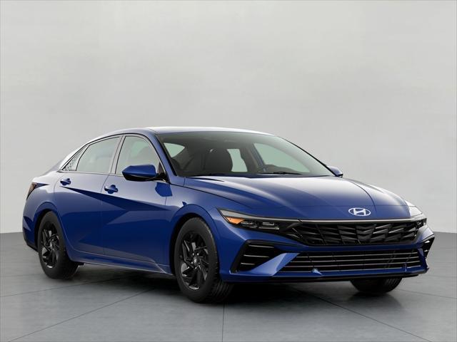 2024 Hyundai ELANTRA Vehicle Photo in Green Bay, WI 54304