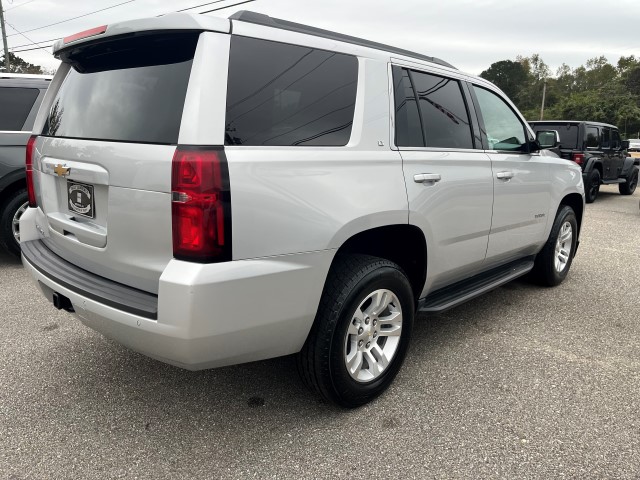 2019 Chevrolet Tahoe LT photo 4