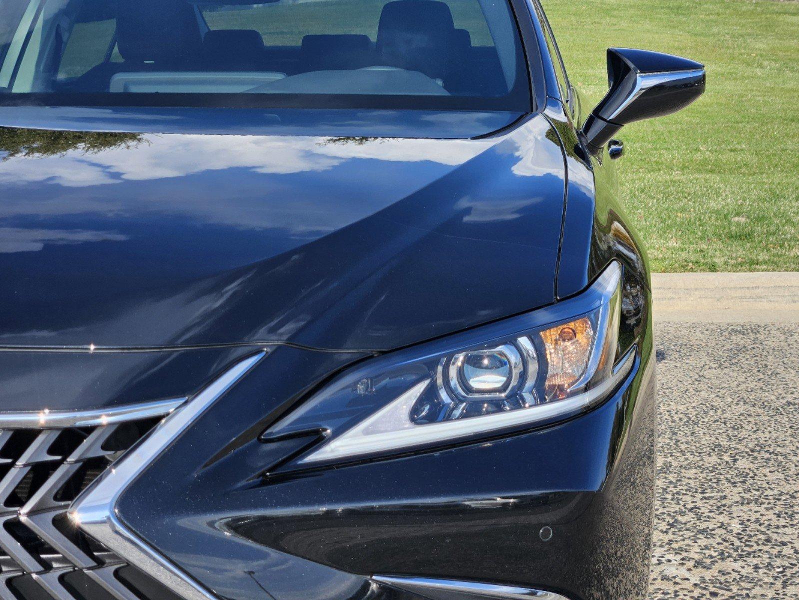 2023 Lexus ES 350 Vehicle Photo in FORT WORTH, TX 76132