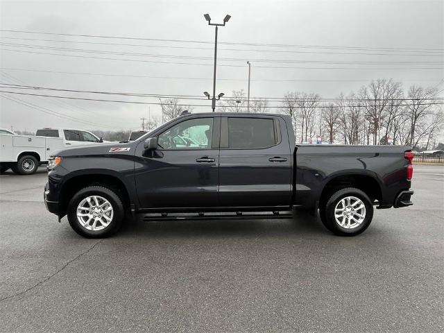 2022 Chevrolet Silverado 1500 Vehicle Photo in ALCOA, TN 37701-3235