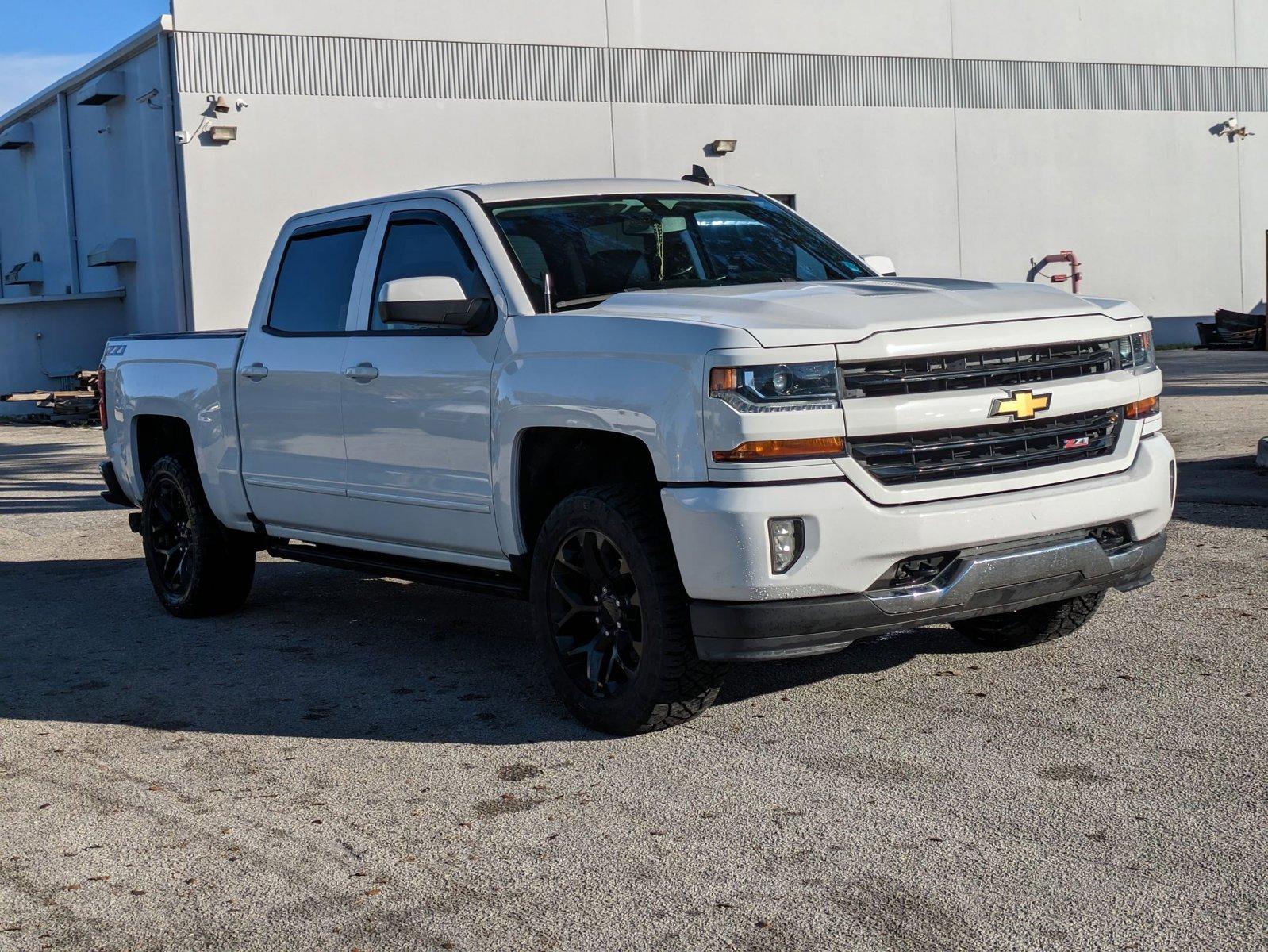 2018 Chevrolet Silverado 1500 Vehicle Photo in GREENACRES, FL 33463-3207