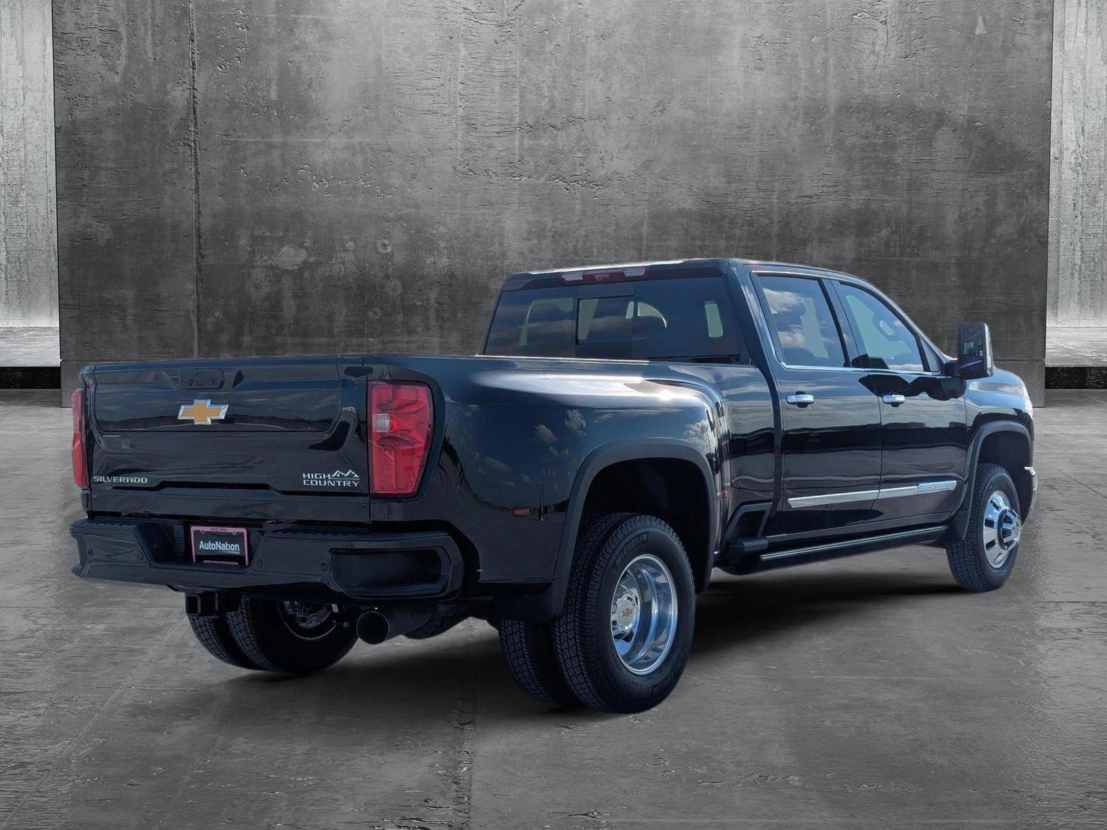 2025 Chevrolet Silverado 3500 HD Vehicle Photo in PEMBROKE PINES, FL 33024-6534