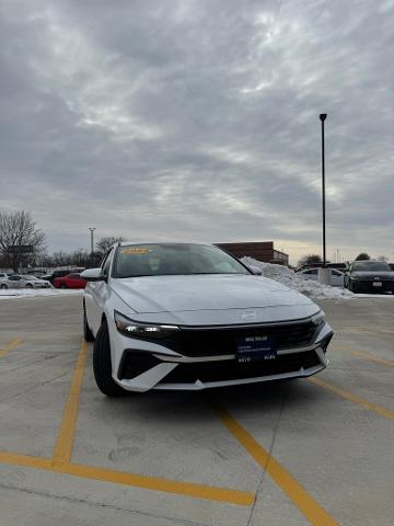 2024 Hyundai ELANTRA Vehicle Photo in Peoria, IL 61615