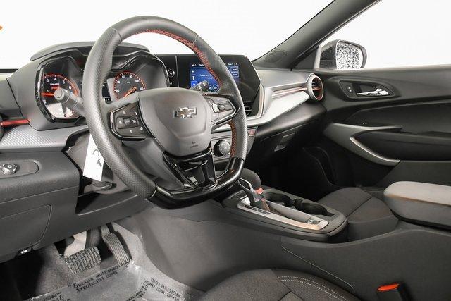 2025 Chevrolet Trax Vehicle Photo in PUYALLUP, WA 98371-4149