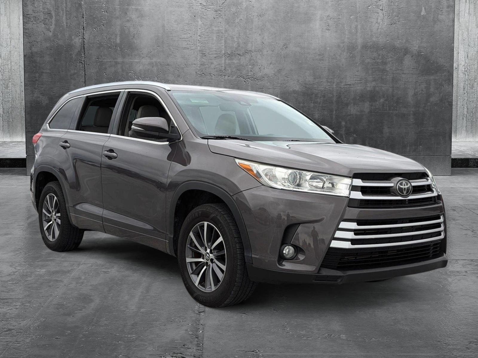 2018 Toyota Highlander Vehicle Photo in Ft. Myers, FL 33907