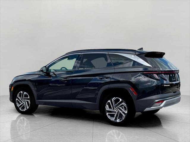 2025 Hyundai TUCSON Hybrid Vehicle Photo in Green Bay, WI 54304