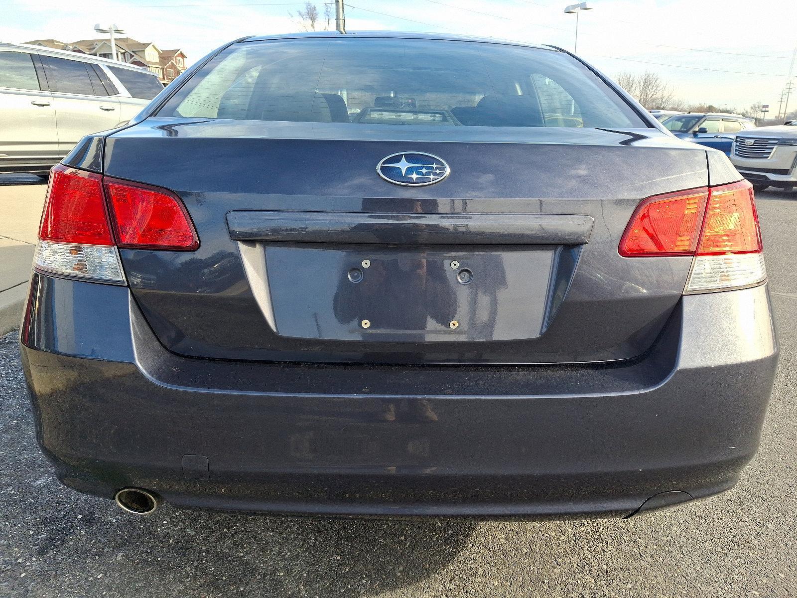 2010 Subaru Legacy Vehicle Photo in BETHLEHEM, PA 18017-9401