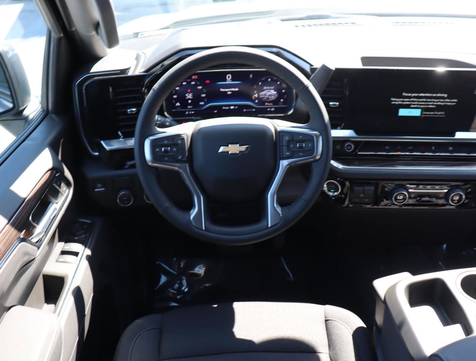 2025 Chevrolet Silverado 1500 Vehicle Photo in LOS ANGELES, CA 90007-3794