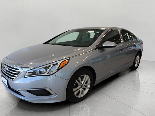 2017 Hyundai SONATA Vehicle Photo in Green Bay, WI 54304