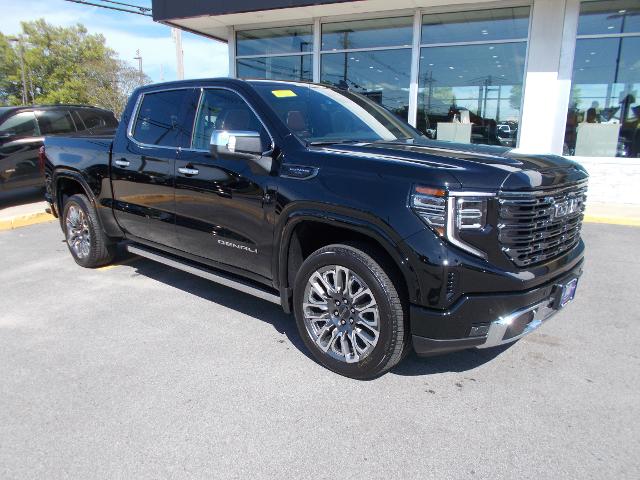 2025 GMC Sierra 1500 Vehicle Photo in LOWELL, MA 01852-4336