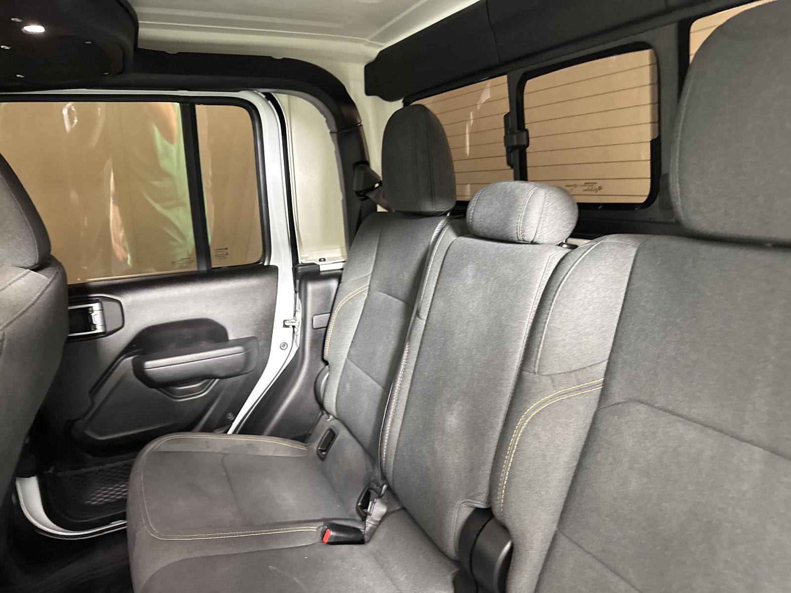 2024 Jeep Gladiator Vehicle Photo in GEORGETOWN, TX 78626-7508