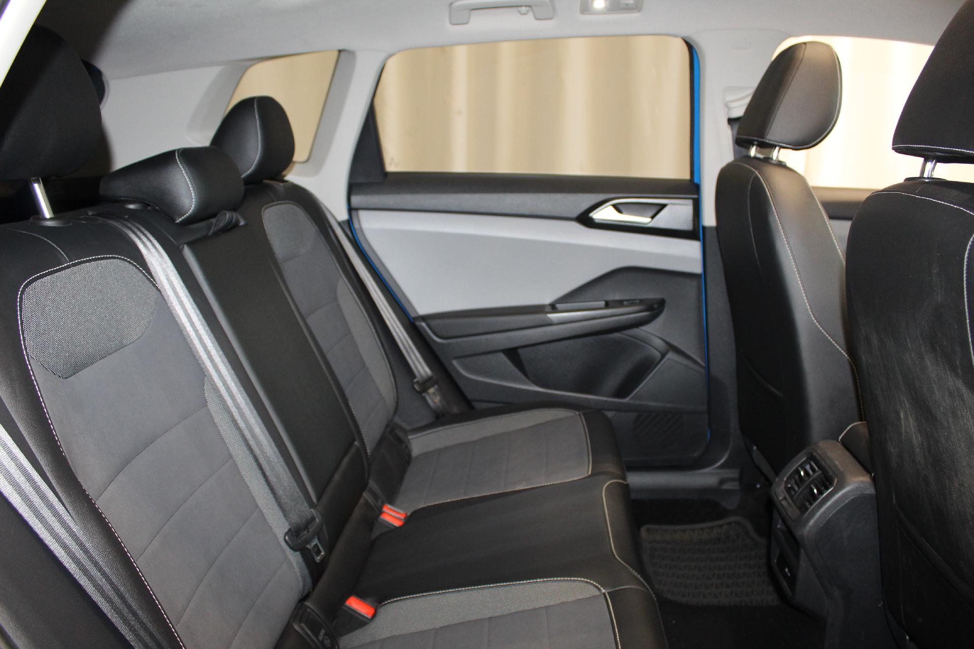 2022 Volkswagen Taos Vehicle Photo in NORTHAMPTON, MA 01060-1120