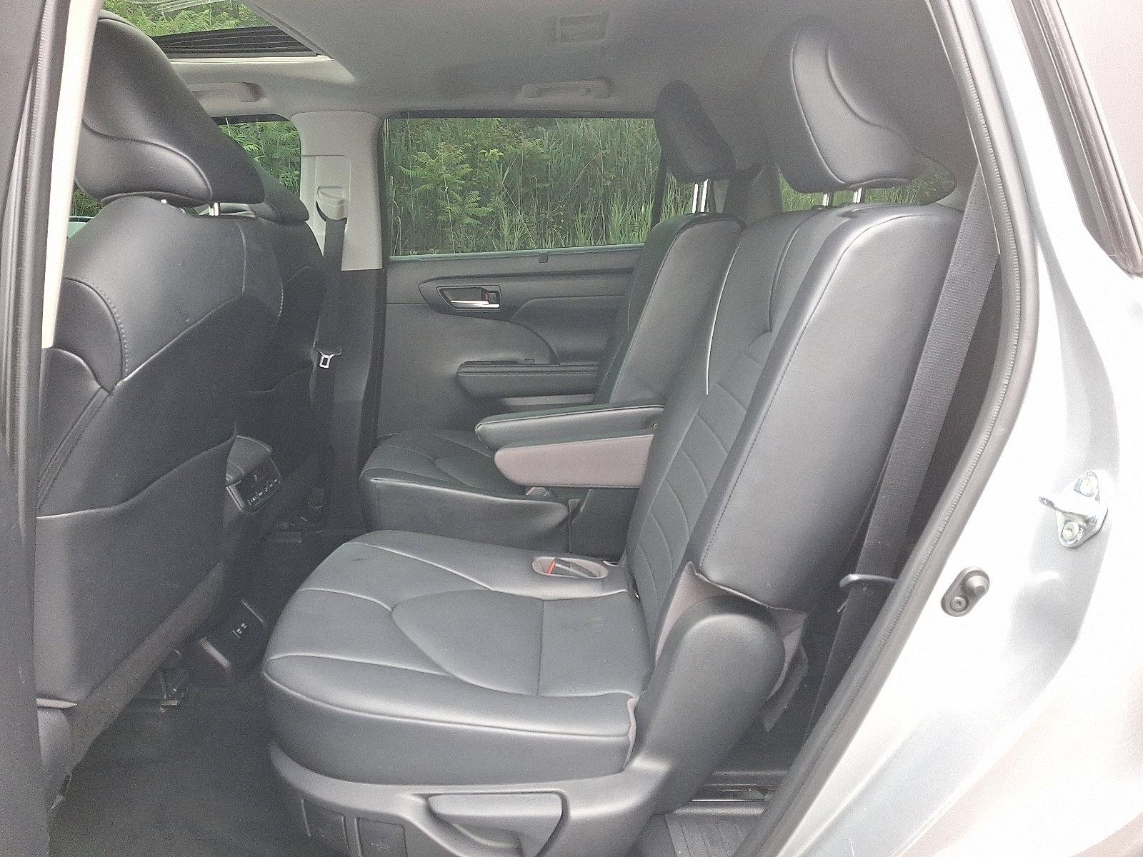 2021 Toyota Highlander Vehicle Photo in Trevose, PA 19053