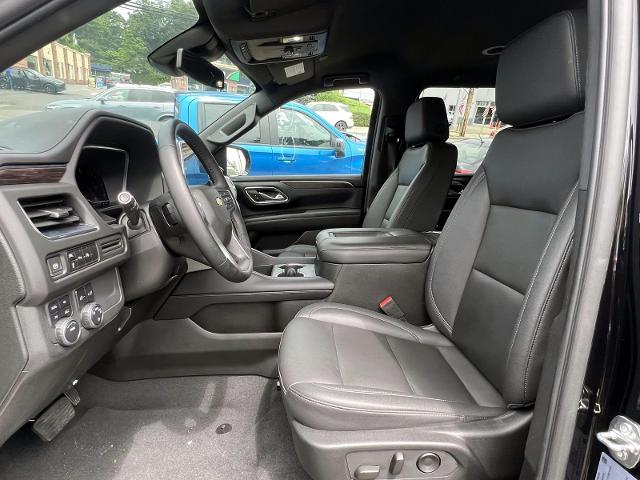 2023 Chevrolet Suburban Vehicle Photo in Roslyn, NY 11576