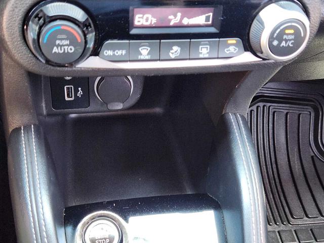 2018 Nissan Kicks Vehicle Photo in DENTON, TX 76210-9321