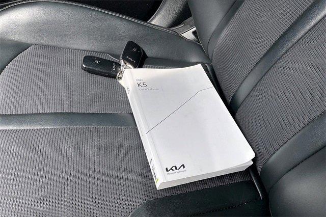 2022 Kia K5 Vehicle Photo in INDEPENDENCE, MO 64055-1314