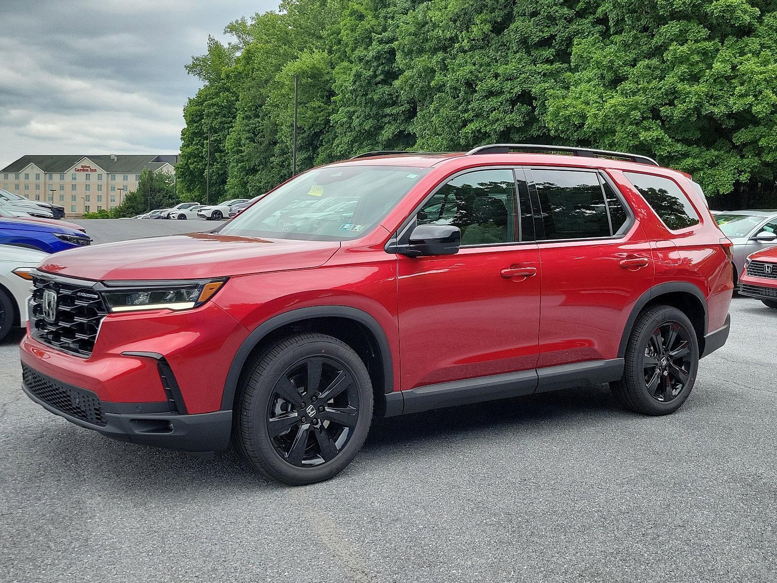 2025 Honda Pilot Vehicle Photo in Harrisburg, PA 17111
