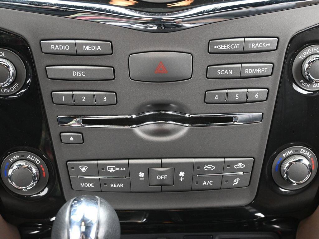 2018 Nissan Armada Vehicle Photo in Marion, IA 52302