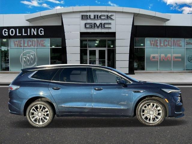 Used 2022 Buick Enclave Avenir with VIN 5GAEVCKW8NJ108640 for sale in Orion, MI