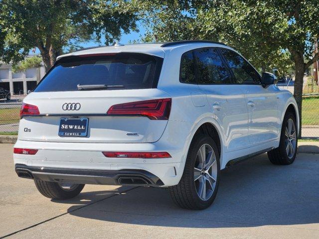 2025 Audi Q5 Vehicle Photo in HOUSTON, TX 77090