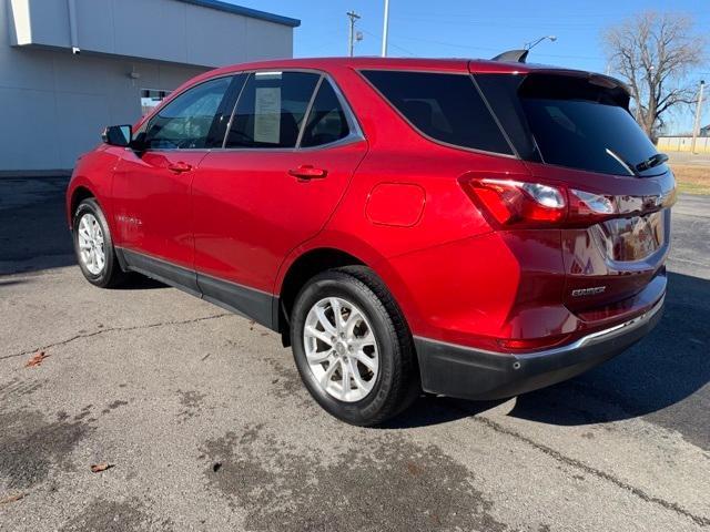 2019 Chevrolet Equinox LT photo 2