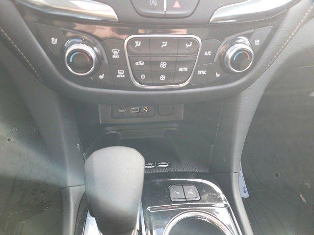 2024 Chevrolet Equinox Vehicle Photo in SAUK CITY, WI 53583-1301