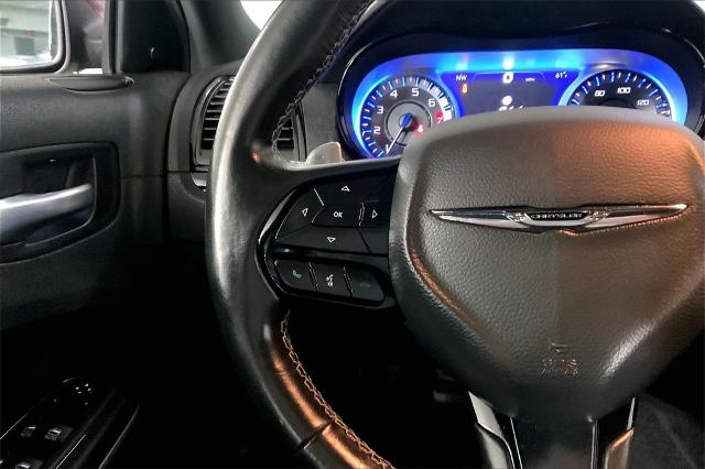 2022 Chrysler 300 Vehicle Photo in Kansas City, MO 64114